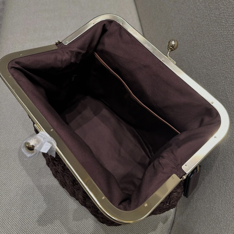 Hand-Woven Kisslock Frame Shou - огляд і ціна Luxury Bags Brand