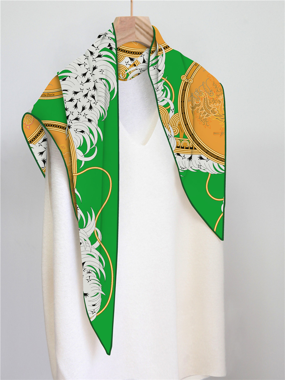 Triangle Silk Scarf Shawls Lux - огляд і ціна Luxury Bags And Accessories