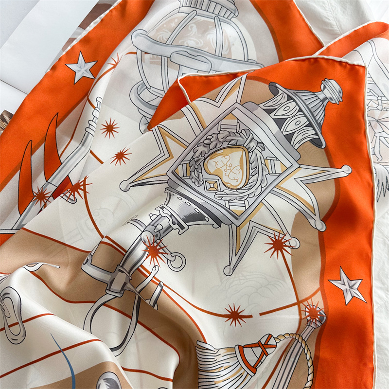 Luxury Brand Scarf Large Silk  - огляд і ціна Luxury Bags Brand