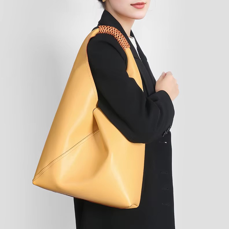 Genuine Leather Bag Large Capa - огляд і ціна Luxury Bags Shopping