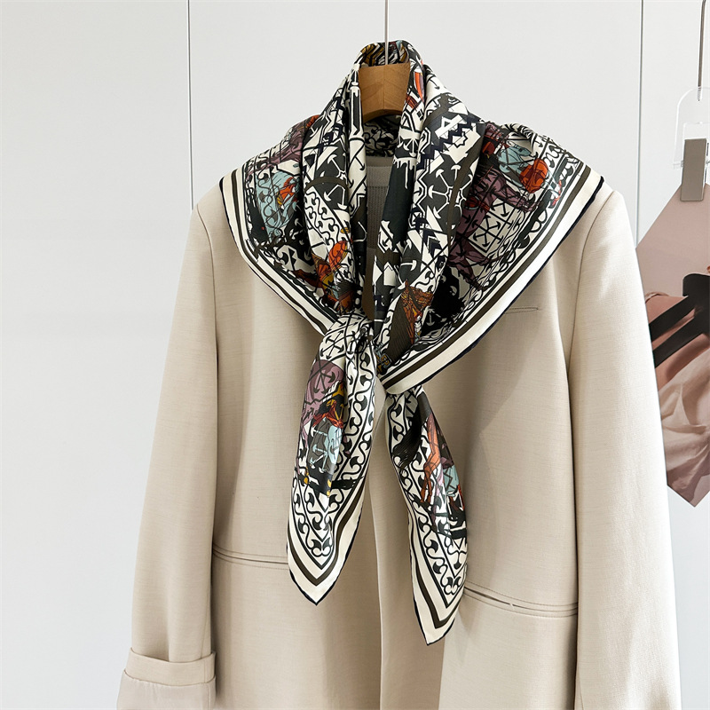 14mm Silk Scarf Luxury Square  - огляд і ціна Luxury Bags Casual