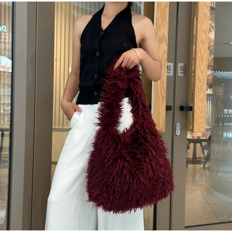 Luxury Fluffy Synthetic Sheeps - огляд і ціна Luxury Bags Shopping