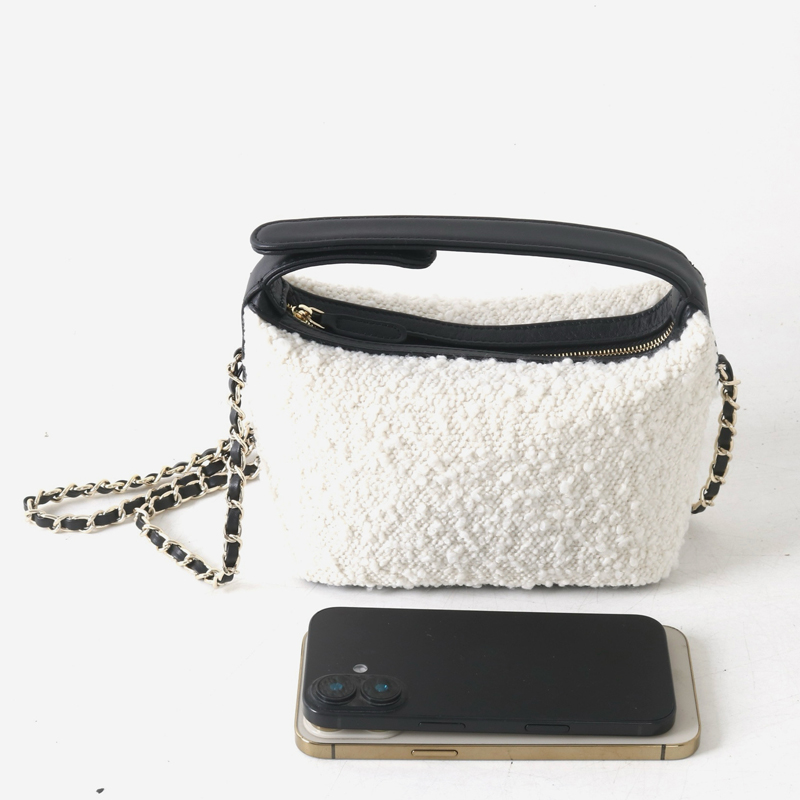 Leather Classic Mini Hobos Bag - огляд і ціна Luxury Bags Casual