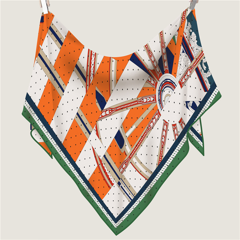 Winter Triangle Scarf Bag Head - огляд і ціна Luxury Bags And Accessories