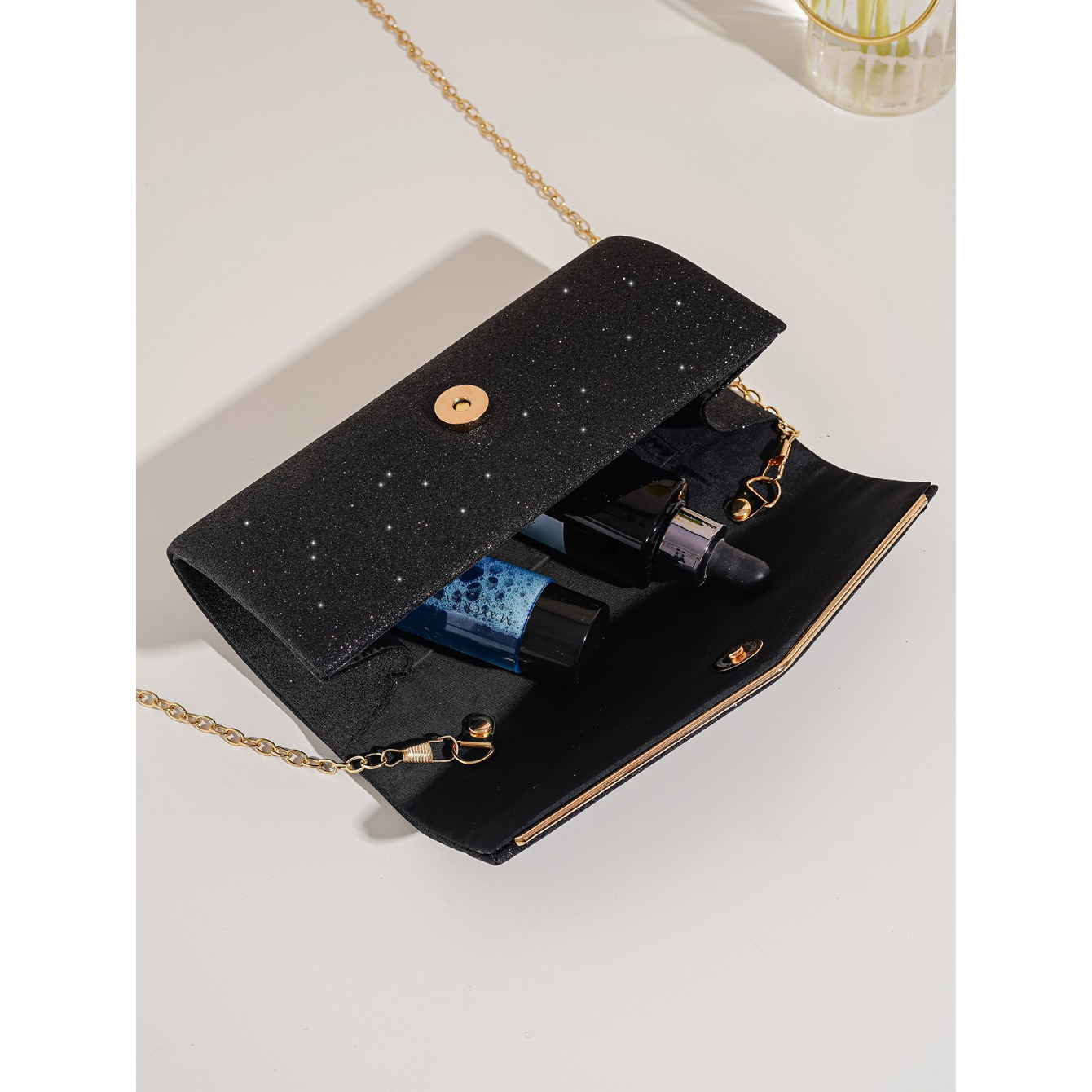 Lightweight, Business Casual R - огляд і ціна Quiet Luxury Bags Designer